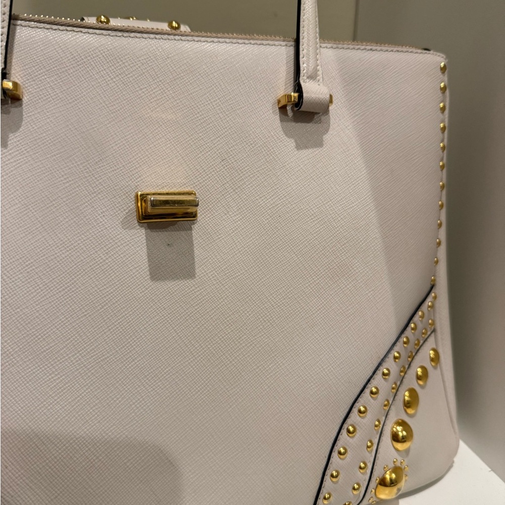 Vintage Prada - Picture 16 of 16